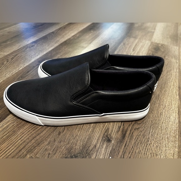 Express Black Slip-On Loafers for Men boat shoes casual minimalist neutral - Picture 8 of 11
